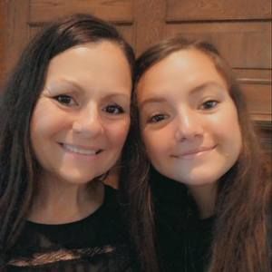 Meet your Posher, Shelly faria